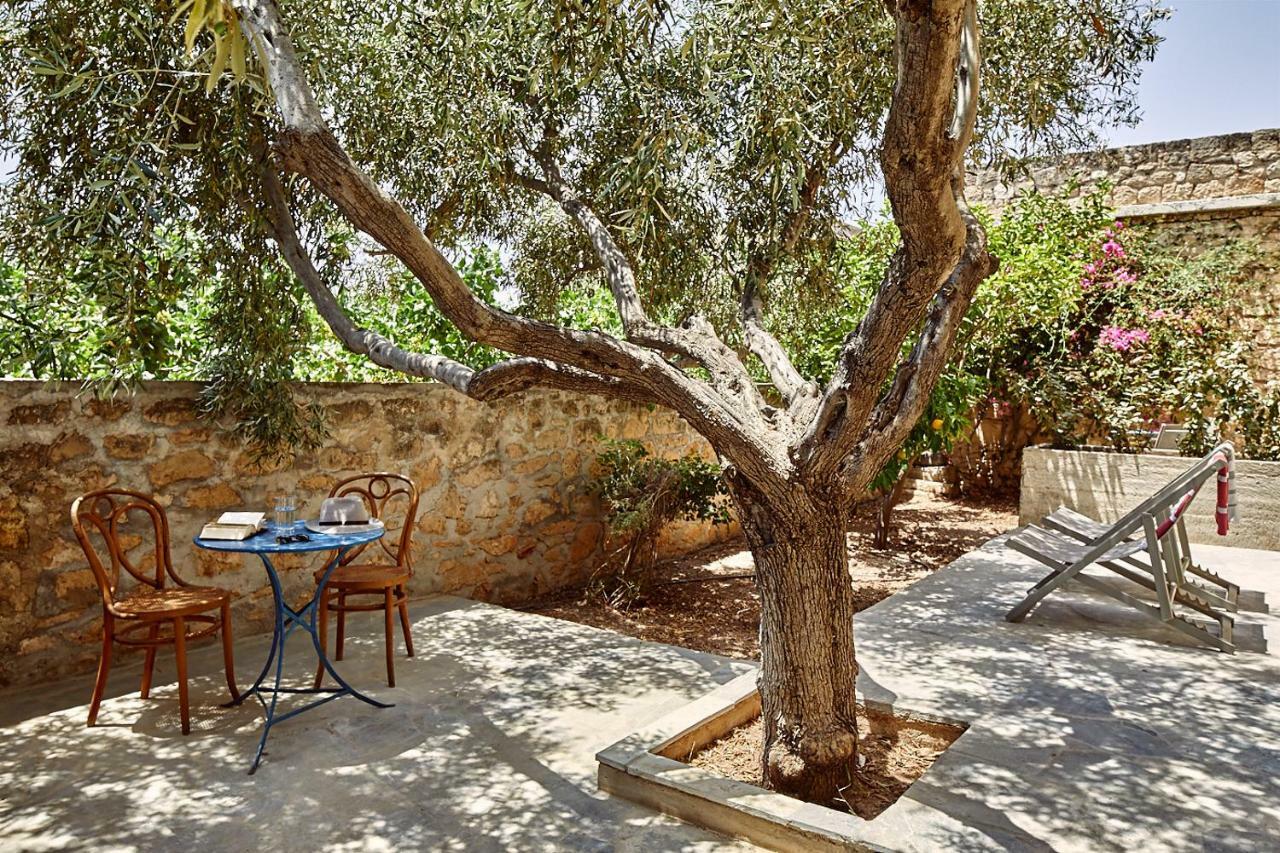 Nikolaou Art Residence Aegina المظهر الخارجي الصورة