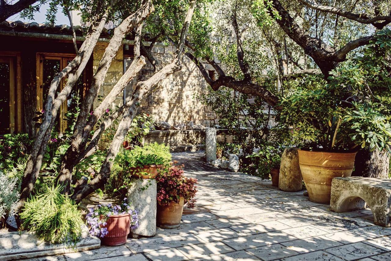 Nikolaou Art Residence Aegina المظهر الخارجي الصورة